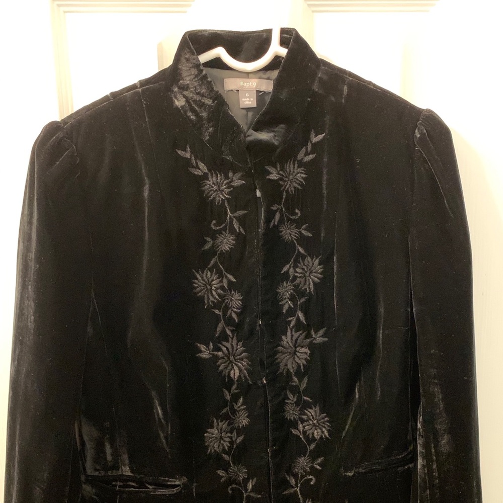 Short Velvet Jacket
